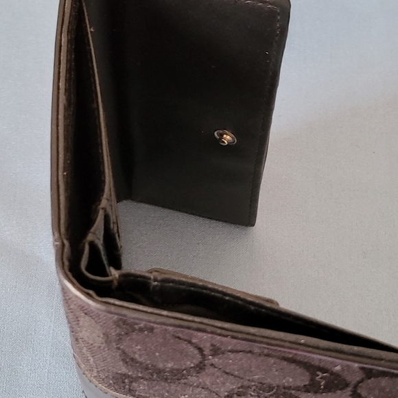 Coach Wallets - Picture 3 of 6